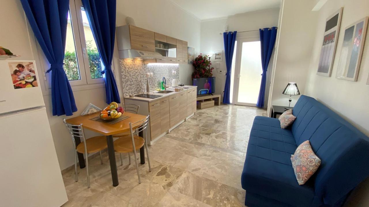 Patras Blue Suite Exterior foto